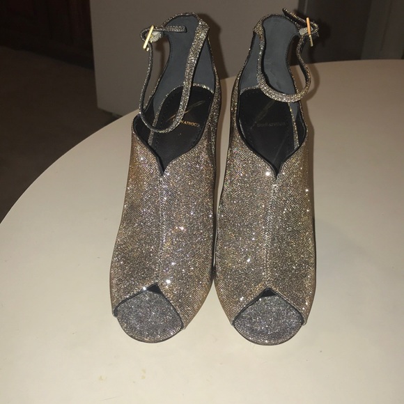 B Brian Atwood Fruiteria Peep Toes - Picture 2 of 8